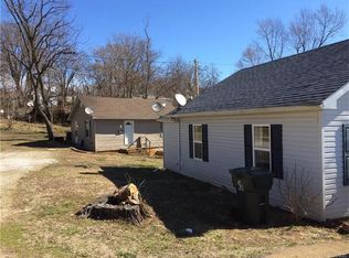106 Jackson St, Potosi, MO 63664