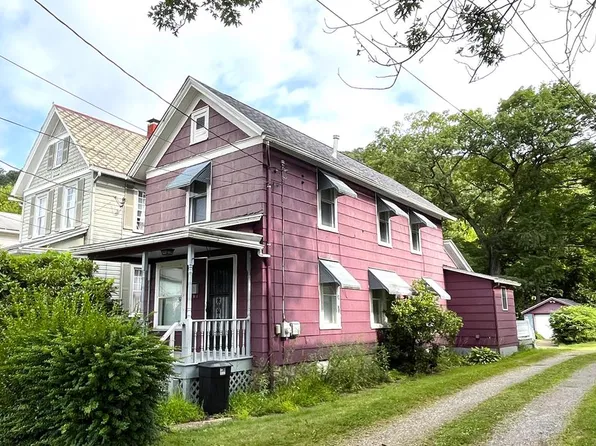 326 Pacific St, Franklin, PA 16323