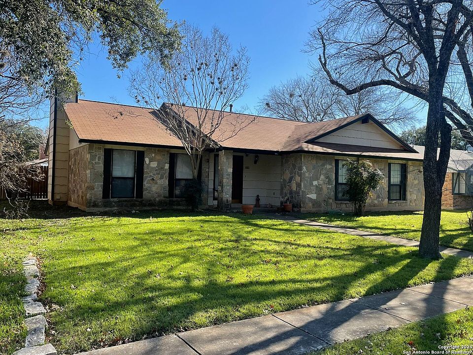 2nd image of 2214 SHADY ROCK CIR