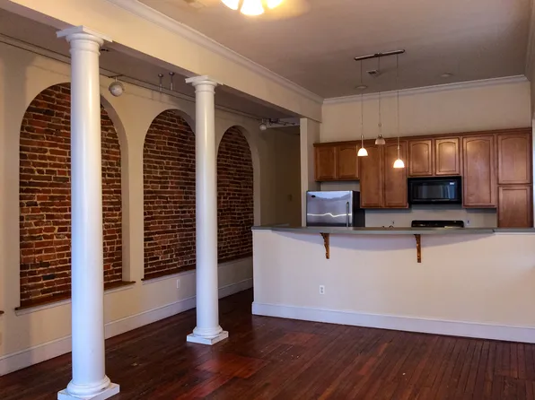1 E Randall St APT 1, Baltimore, MD 21230