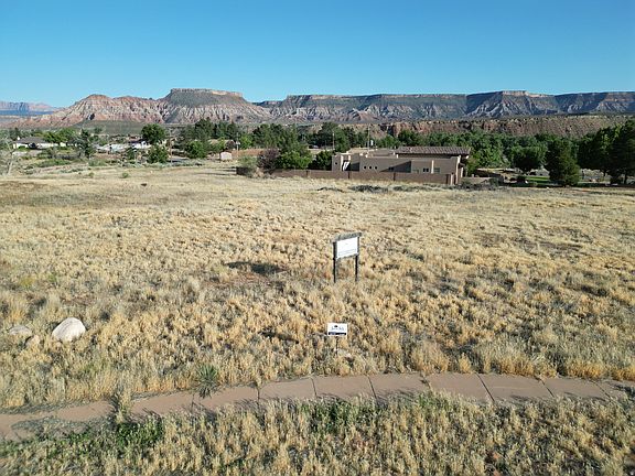 2nd image of 15 Sierra Bella