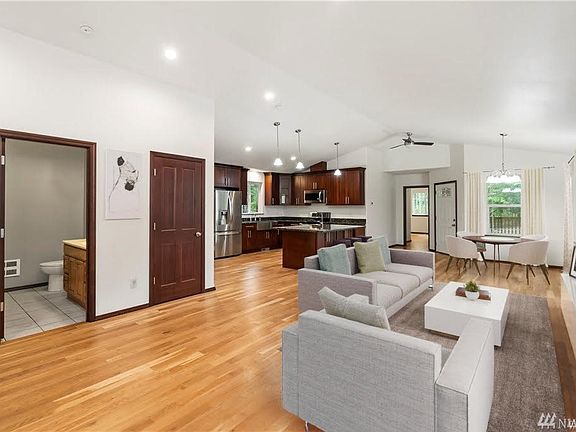 4th image of 40 N Cooper Hawk Pl