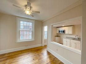 49 S Main St, Nazareth, PA