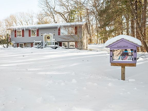 3rd image of 23 Hamilton Rd