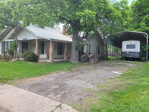 4th image of 384 Monroe St