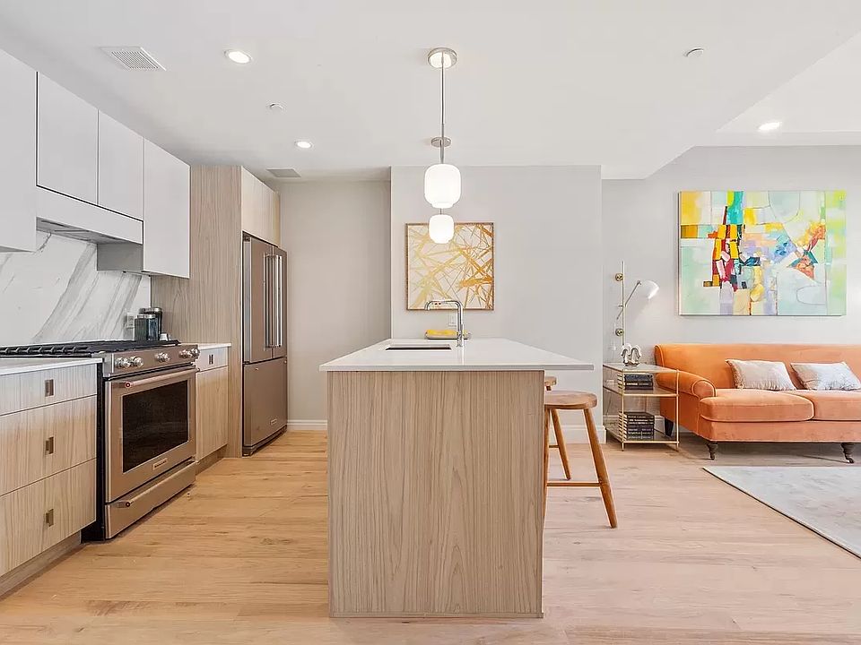1st image of 734 E 5th Ave #2A