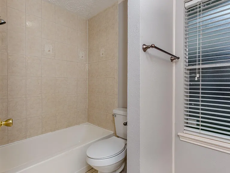 1534 Vickery Dr — Photo 15