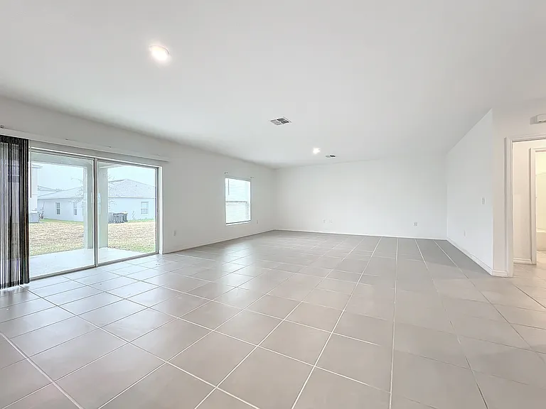 5627 Costa Blanca Way — Photo 18