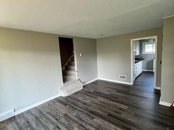 3rd image of 1411 N Main Ave