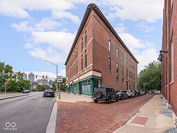 4th image of 970 Fort Wayne Ave APT 301