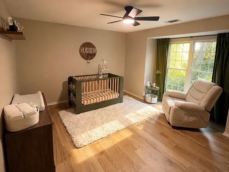 608 Squire Ln #E — Photo 7