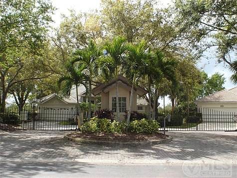 5th image of 25320 Goldcrest Dr