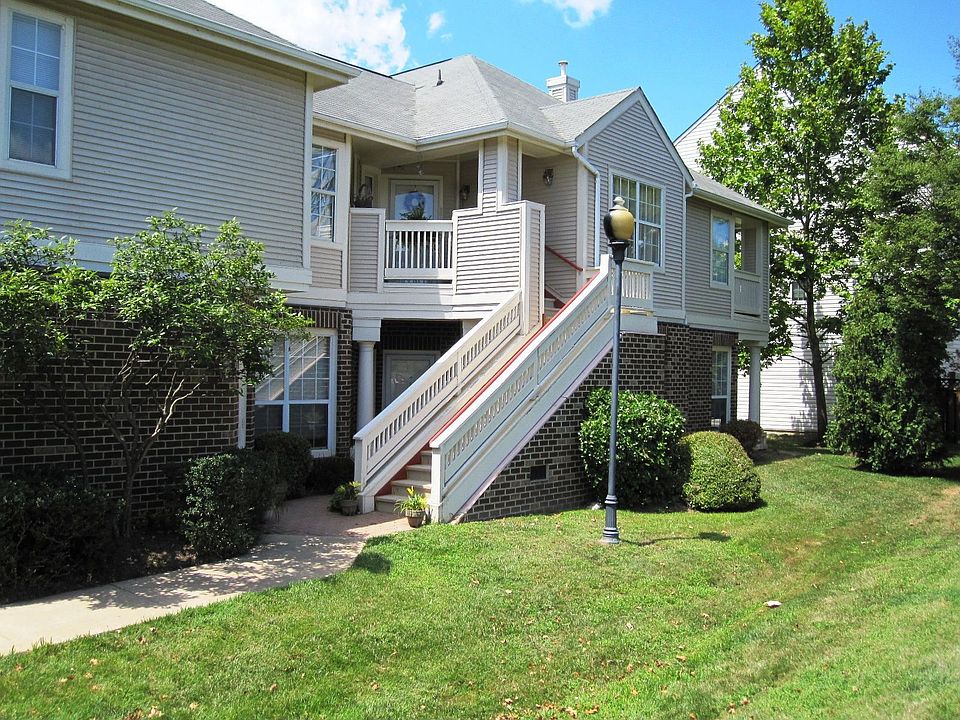 1st image of 45090 Brae Ter Unit 201