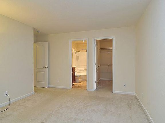 4th image of 926 Catkin Ct #68
