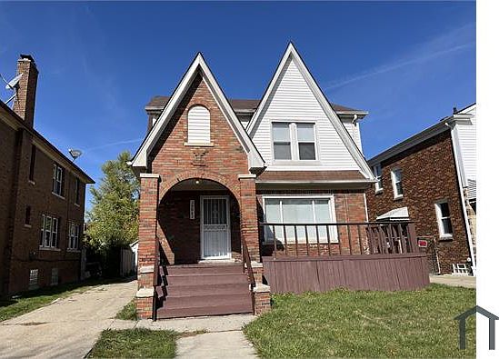 4th image of 13027 Rosemary St