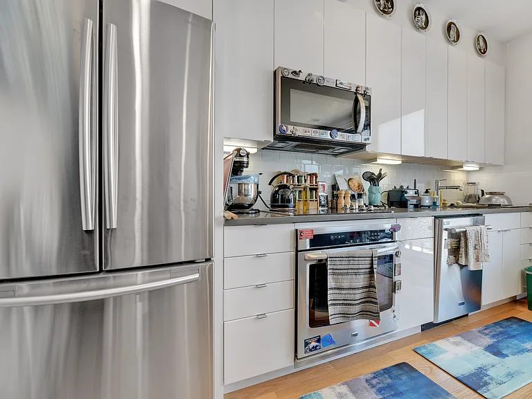 435 R St NW #302 — Photo 7