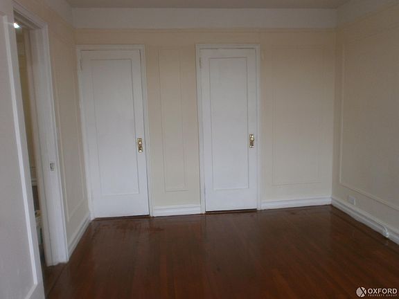 4th image of 660 E 242nd St APT 4B