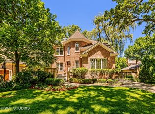 977 Ash St, Winnetka, IL 60093