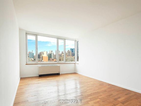 4th image of 635 W 42nd St APT 14E