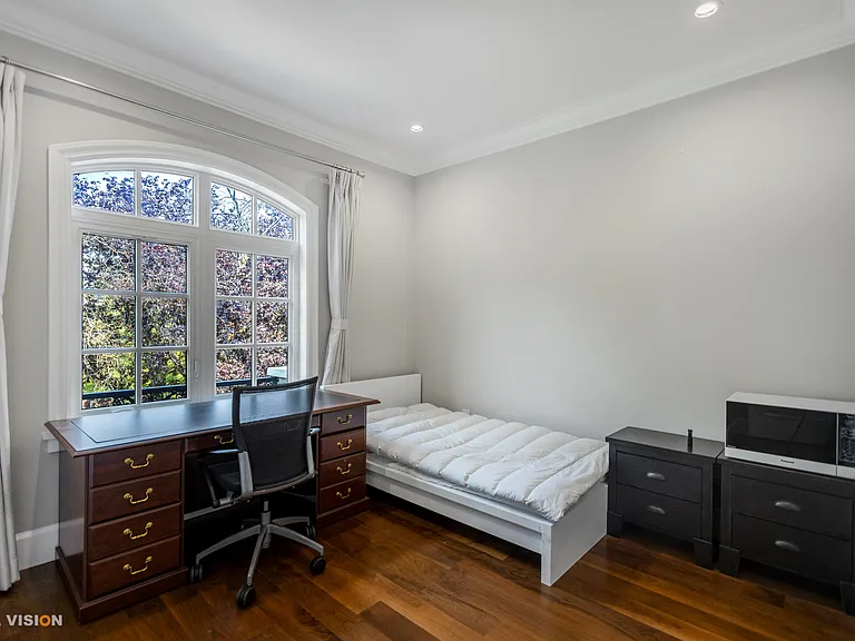 1332 W 51st Ave — Photo 17