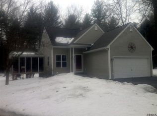 19 Stevens Ct, Saratoga Springs, NY 12866