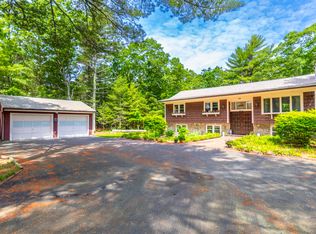 128 Quinaquisset Ave, Mashpee, MA 02649