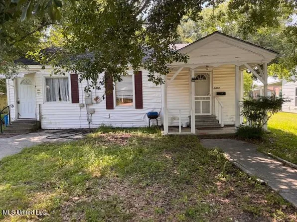 2403 10th St, Pascagoula, MS 39567