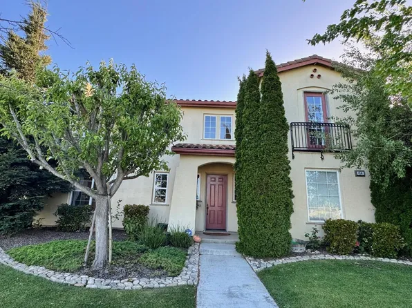 656 Walker Ave, King City, CA 93930
