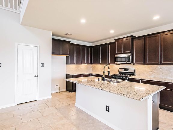 4th image of 1242 Willow Plains Ln #N