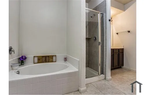 117 Aaron St Photo 1