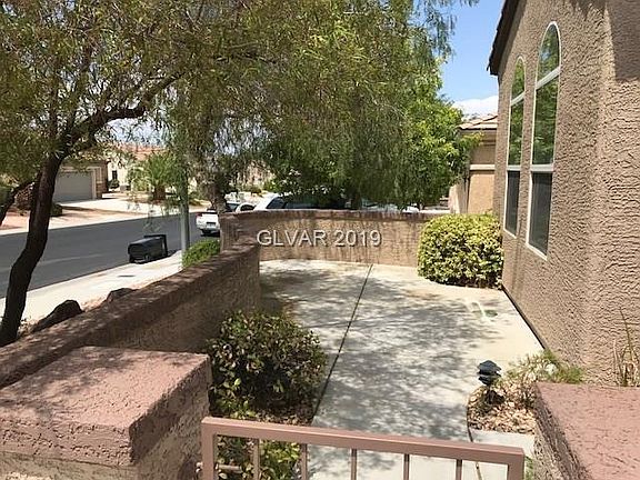 4th image of 2264 Garden City Ave
