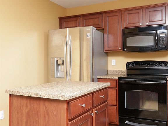 5th image of 1000 Applecross Dr