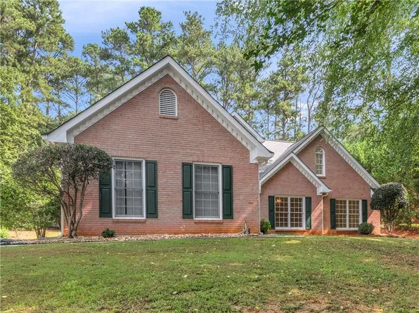 230 Whitesand Bay Dr, Stockbridge, GA 30281