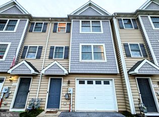420 Kentwell Dr, York, PA 17406