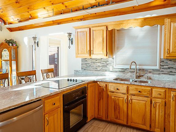 5th image of 111 Horse Cove Rd