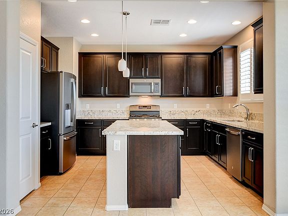 3rd image of 9618 Aberdeen Ridge Ct