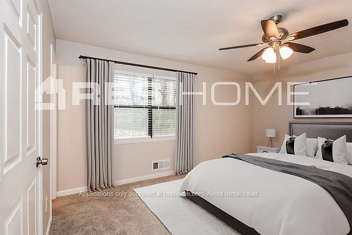1710 Kimberly Dr SW — Photo 9