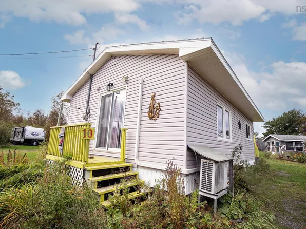 10 Hollis Ln, Pt Howe, NS B0K 1K0
