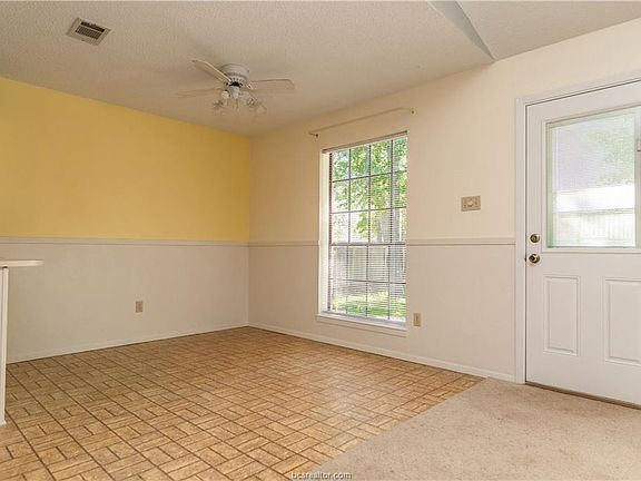 4th image of 1204 Haddox Ct