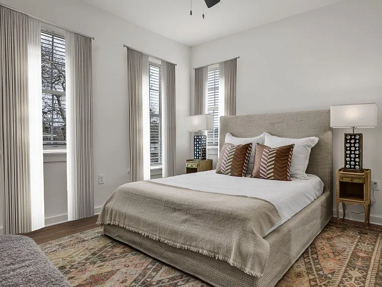 West Row Lofts & Townhomes — Photo 3