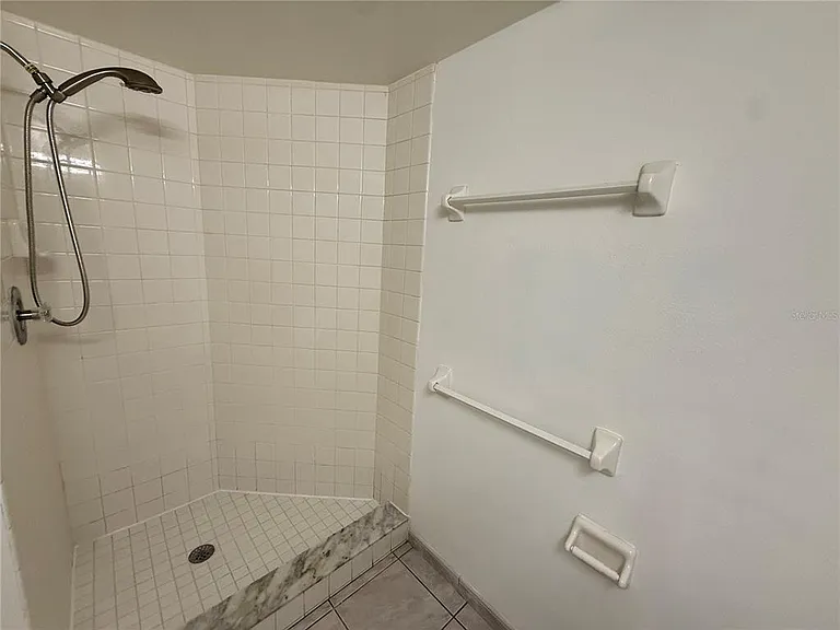 3900 Southpointe Dr #120 — Photo 20