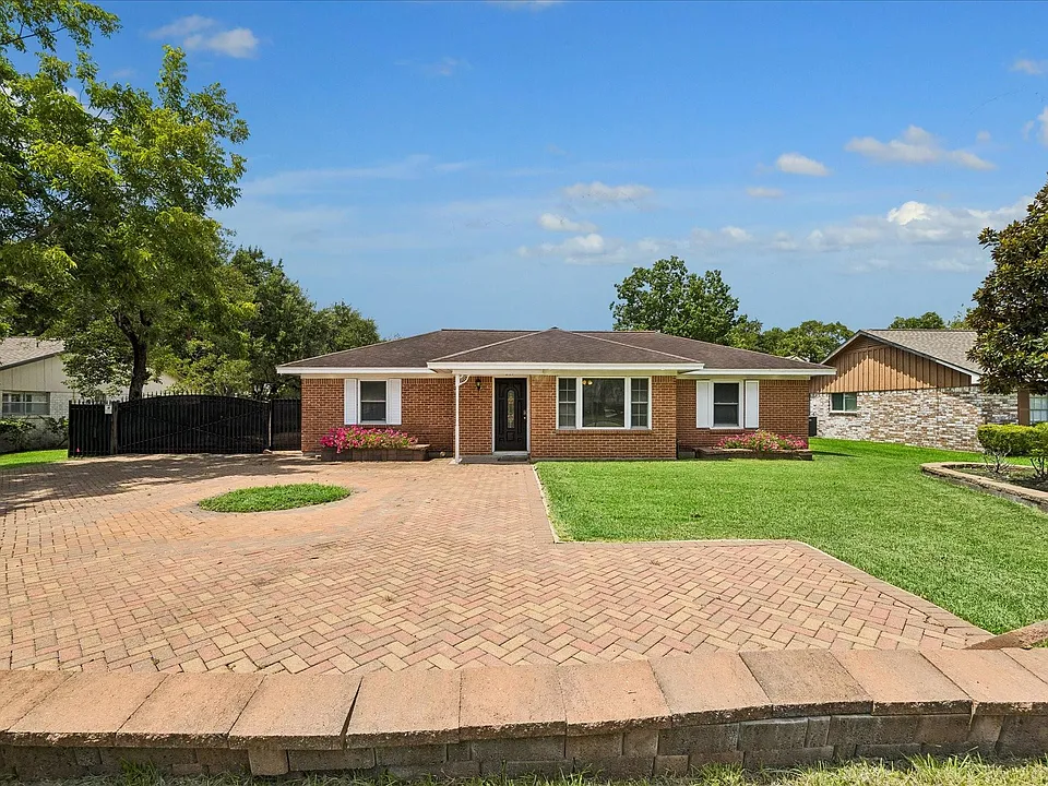 207 Eldridge Rd
