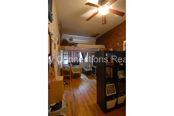 Rented by City Connections Realty | media 20