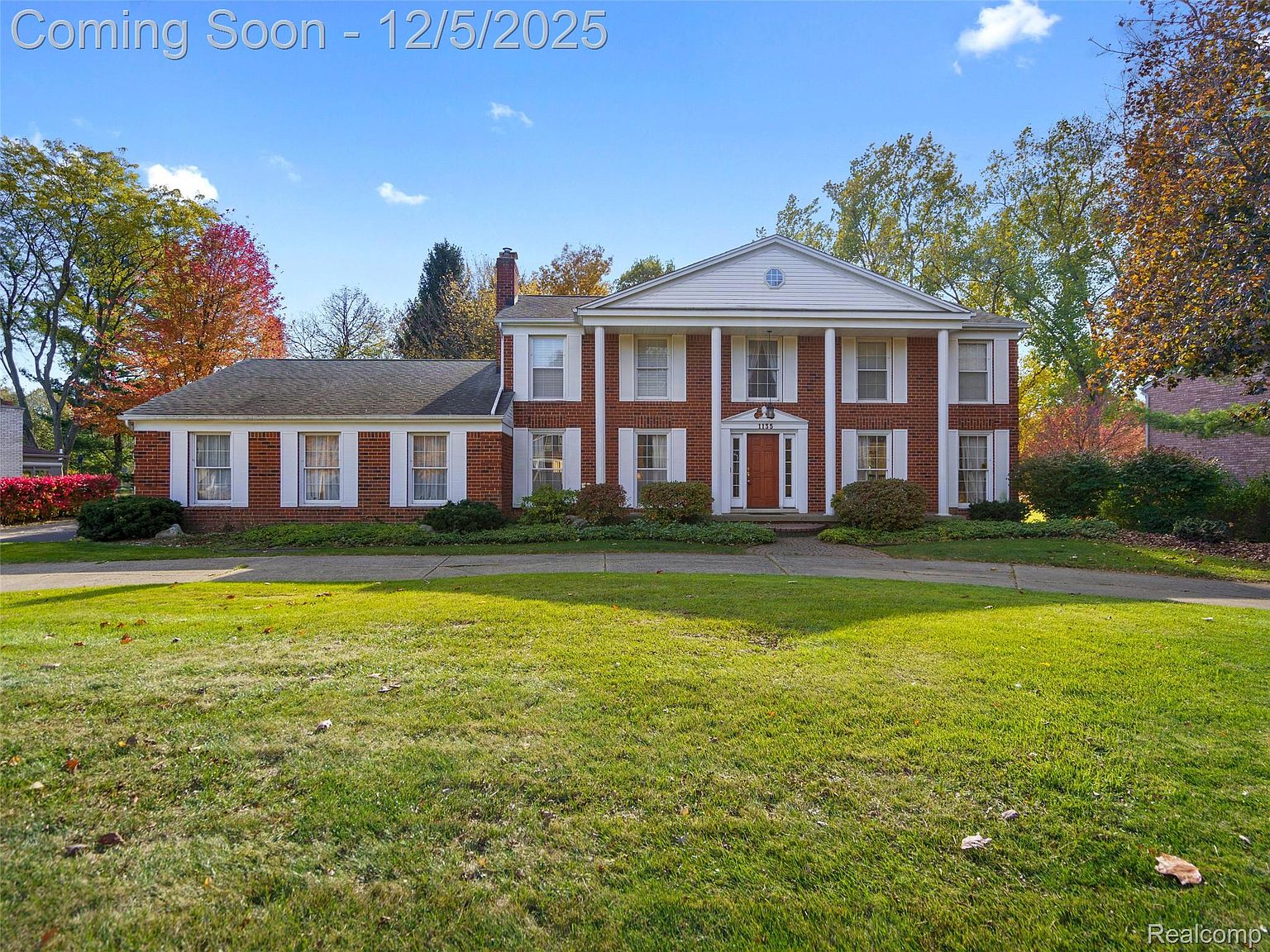 1135 Hickory Hill Dr