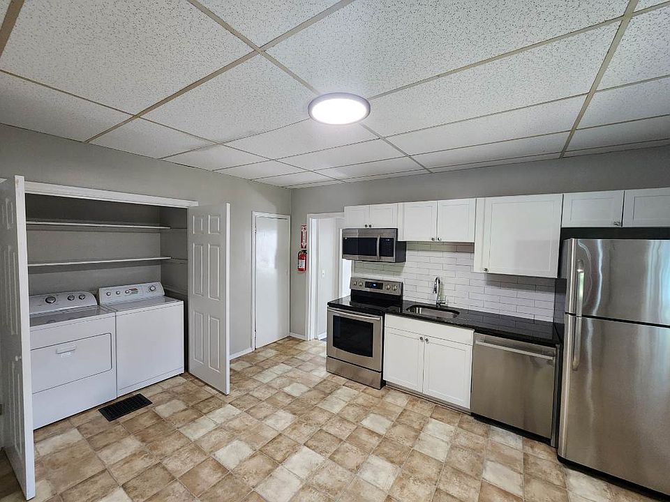 1st image of 103 S 18th St APT 1