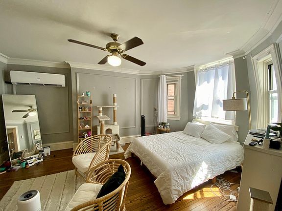 2nd image of 1945 N Lincoln Ave APT 4F