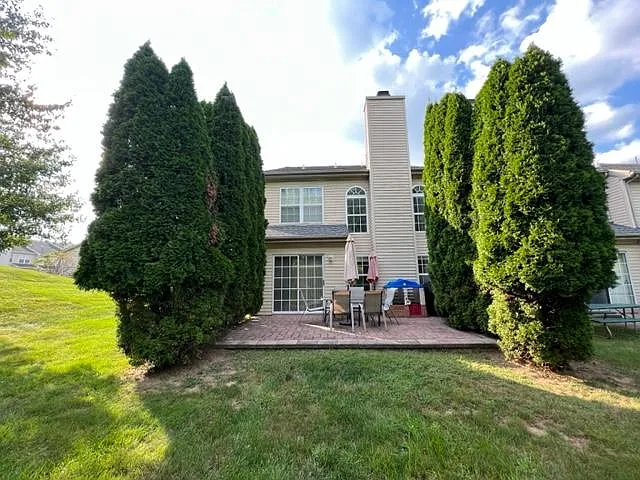 201 White Pine Ct — Photo 8