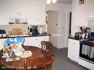 33 Garnet Rd, West Roxbury, MA 02132