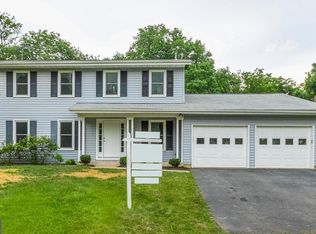 12401 Shallow Ford Ct, Herndon, VA 20170