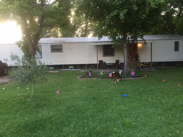 309 Oakland St, Baytown, TX 77520